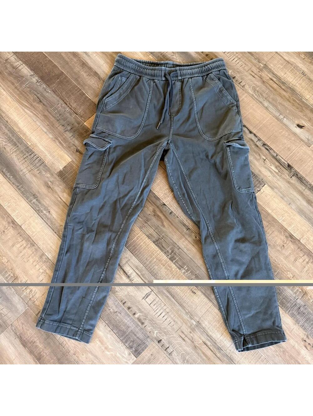 ATHLETA Farallon Cargo Crop Pants, Cypress Green Gray,  Size 0 ~EUC